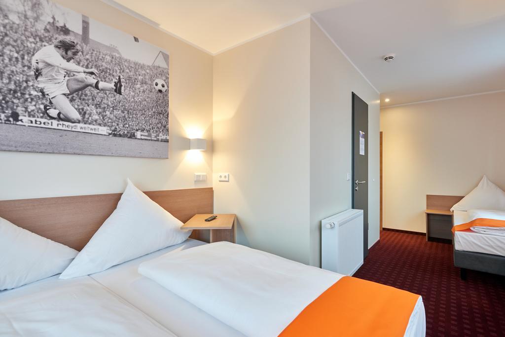 Mcdreams Hotel Moenchengladbach Ngoại thất bức ảnh