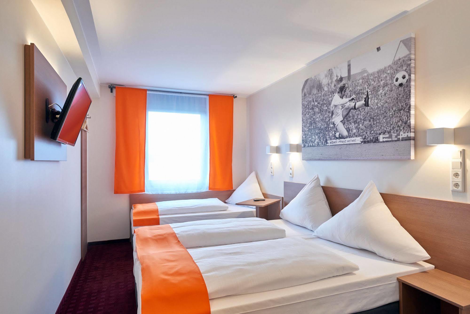 Mcdreams Hotel Moenchengladbach Ngoại thất bức ảnh